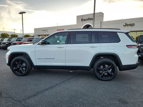 New 2025 Jeep Grand Cherokee L Altitude image 21