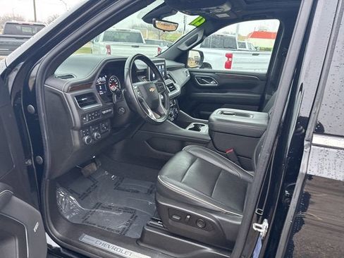 Used 2021 Chevrolet Suburban Premier w/ Premium Package image 9