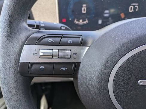 Certified 2025 Hyundai Tucson SE FWD image 22