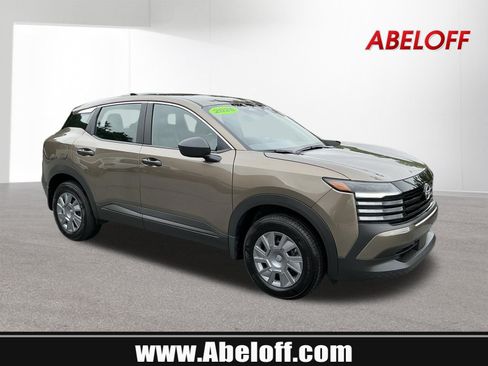 Used 2026 Nissan Kicks S AWD/4WD image 1