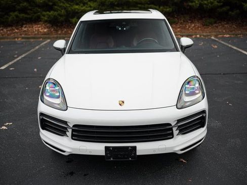 Used 2021 Porsche Cayenne S image 17