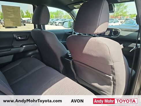 Used 2019 Toyota Tacoma TRD Sport AWD/4WD image 36
