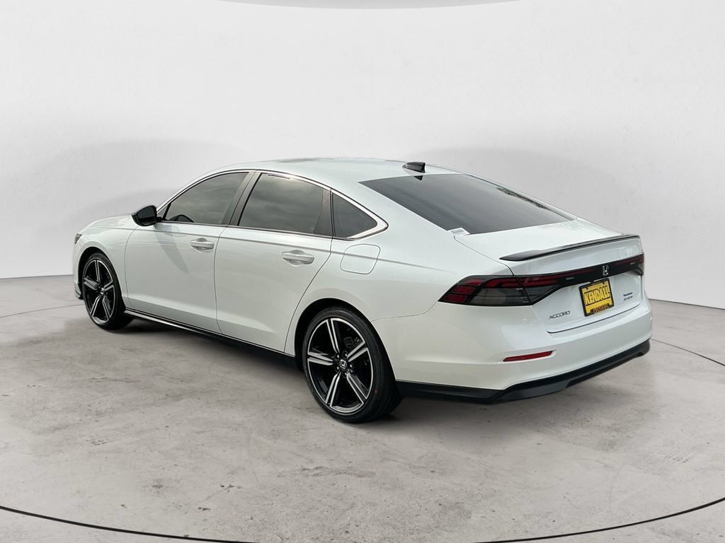 Used 2024 Honda Accord Sport image 5