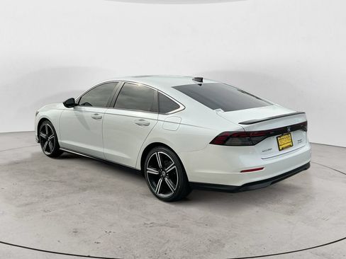 Used 2024 Honda Accord Sport image 5