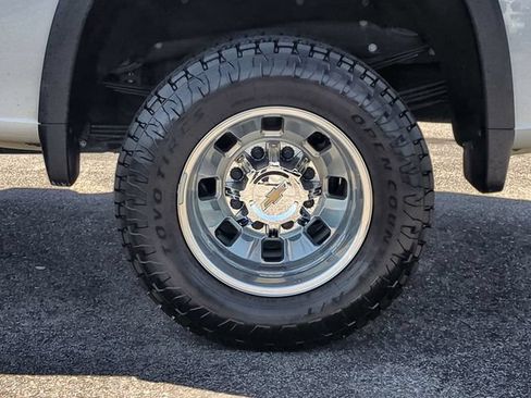 Used 2025 Chevrolet Silverado 3500 High Country w/ High Country Premium Package AWD/4WD image 38