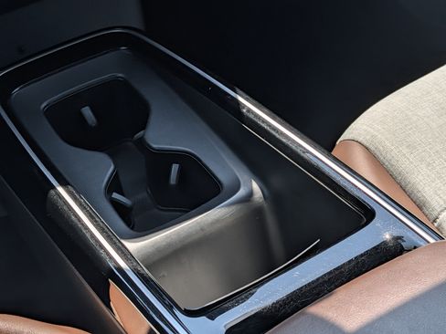 Certified 2023 Volkswagen ID.4 Pro AWD/4WD image 27