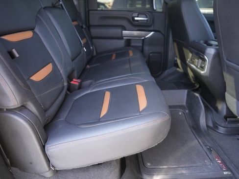 Used 2022 GMC Sierra 2500 AT4 w/ AT4 Preferred Package image 16