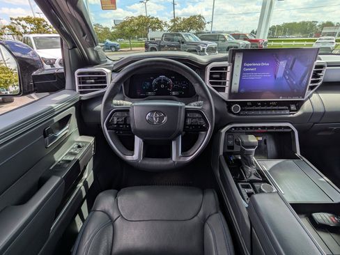 Used 2024 Toyota Tundra Platinum AWD/4WD image 29