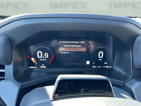 Used 2025 Ford Explorer ST-Line w/ ST-Line Street Pack image 25