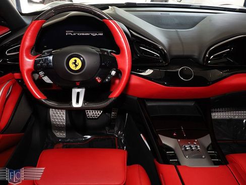 Used 2023 Ferrari Purosangue AWD/4WD image 23