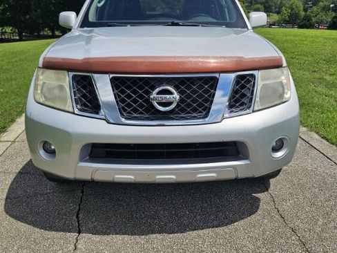 Used 2008 Nissan Pathfinder SE w/ Leather Pkg AWD/4WD image 7