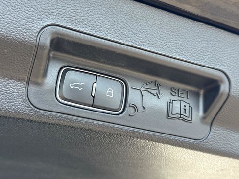 Used 2023 Ford Explorer ST w/ Equipment Group 401A AWD/4WD image 10