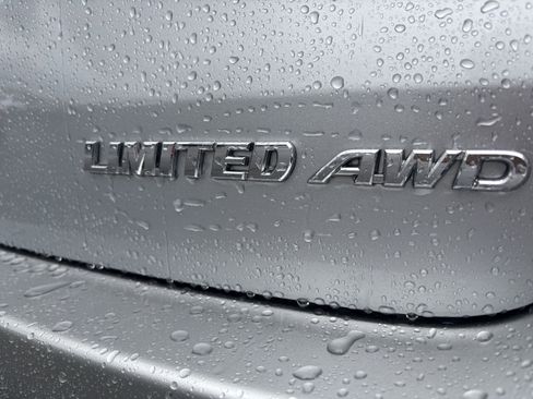 Used 2019 Toyota Highlander Limited AWD/4WD image 12