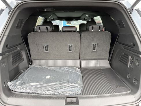 New 2026 Chevrolet Traverse RS image 5