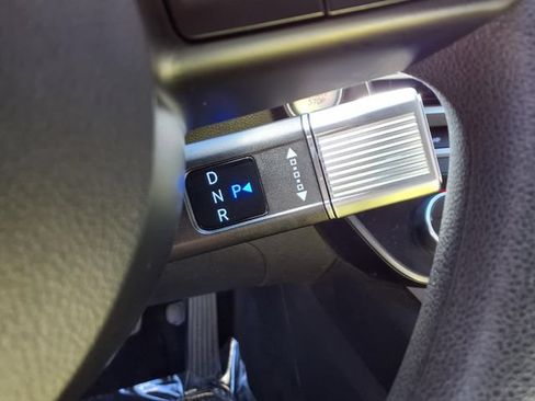 Used 2024 Hyundai Sonata SEL FWD image 12