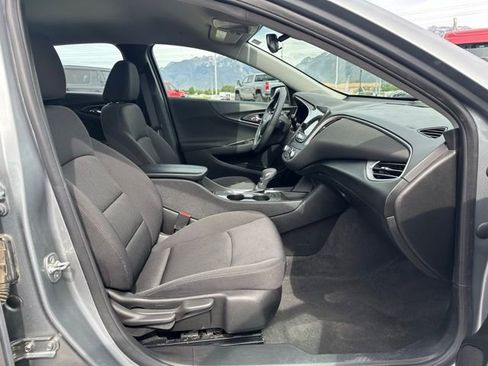 Used 2024 Chevrolet Malibu LT FWD image 17