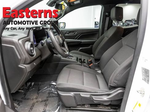 Used 2023 Chevrolet Colorado W/T RWD image 13