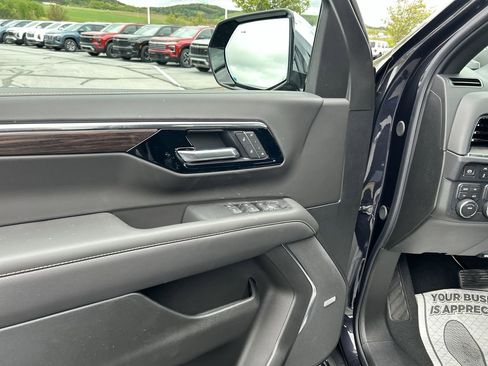 New 2026 Chevrolet Suburban Premier AWD/4WD image 20