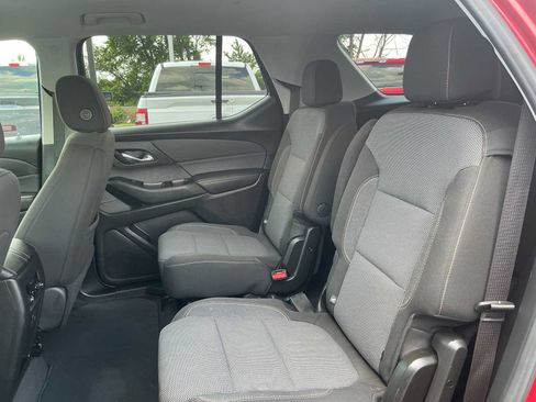 Used 2020 Chevrolet Traverse LT FWD image 24