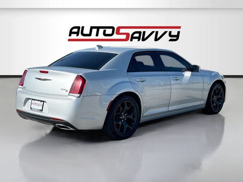 Used 2021 Chrysler 300 S RWD image 7
