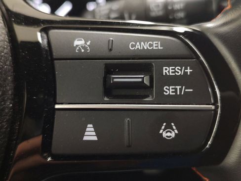 Used 2023 Honda Pilot Sport image 16