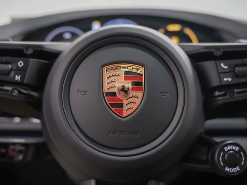 New 2025 Porsche Panamera 4 image 27