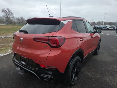 Used 2024 Buick Encore GX Sport Touring image 8