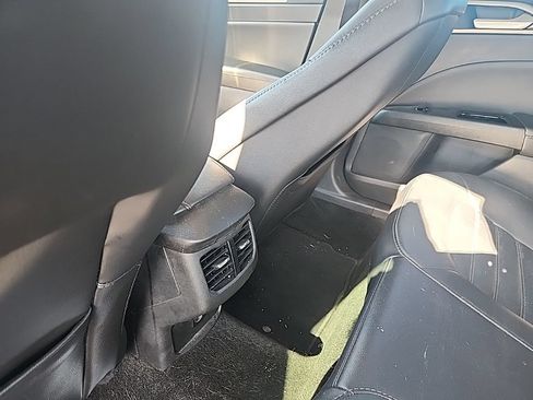 Used 2016 Ford Fusion SE w/ Equipment Group 202A FWD image 20
