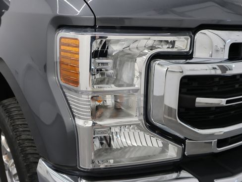 Used 2022 Ford F350 Lariat w/ Chrome Package AWD/4WD image 21