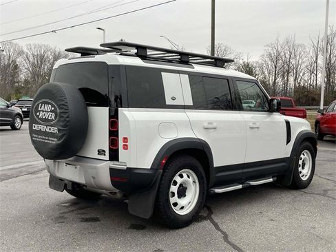Used 2023 Land Rover Defender 110 S image 5