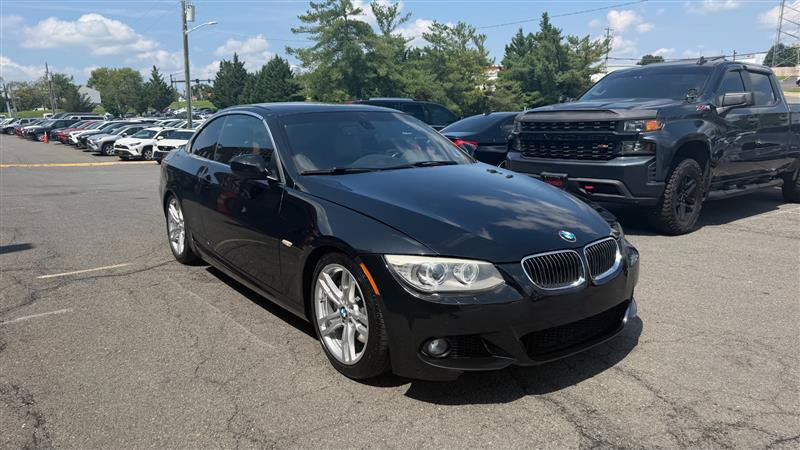 Used 2011 BMW 335i Convertible RWD image 31