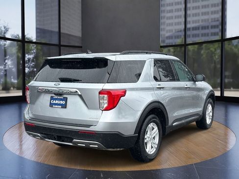 Certified 2023 Ford Explorer XLT w/ Equipment Group 202A image 3
