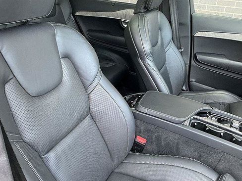 Certified 2023 Volvo XC90 B6 Ultimate w/ Protection Package Premier AWD/4WD image 22