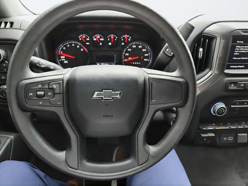 Used 2025 Chevrolet Silverado 1500 Custom Trail Boss w/ Dark Appearance Package AWD/4WD image 14