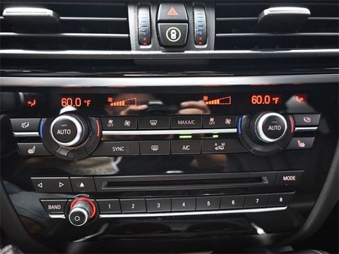 Used 2019 BMW X6 sDrive35i w/ M Sport Package image 23