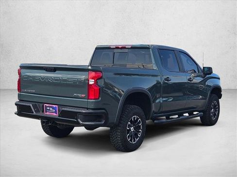 Used 2025 Chevrolet Silverado 1500 ZR2 image 5