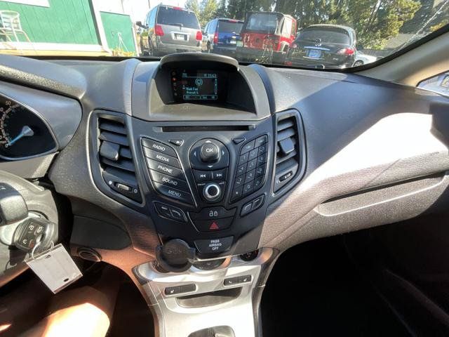 Used 2015 Ford Fiesta SE w/ Comfort Package FWD image 11