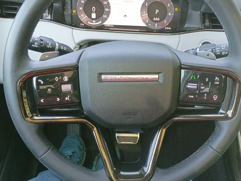 Used 2024 Land Rover Range Rover Evoque Dynamic SE AWD/4WD image 20