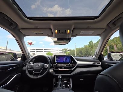 Used 2026 Toyota Highlander Platinum