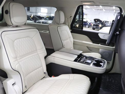 Used 2019 Lincoln Navigator L Black Label image 19