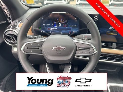 New 2026 Chevrolet Equinox ACTIV w/ Convenience Package III AWD/4WD image 18