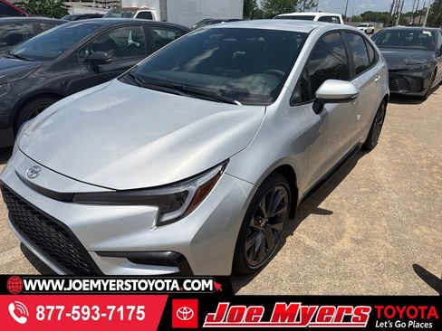 Used 2026 Toyota Corolla SE FWD image 1