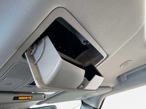 Used 2021 Land Rover Defender 110 S image 28