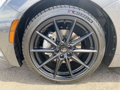 New 2026 Toyota GR86 Premium RWD image 10