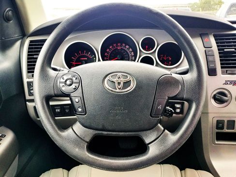 Used 2012 Toyota Tundra 4x4 Double Cab w/ SR5 Pkg image 24