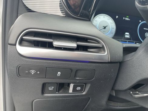 Used 2024 Hyundai Palisade Calligraphy image 18