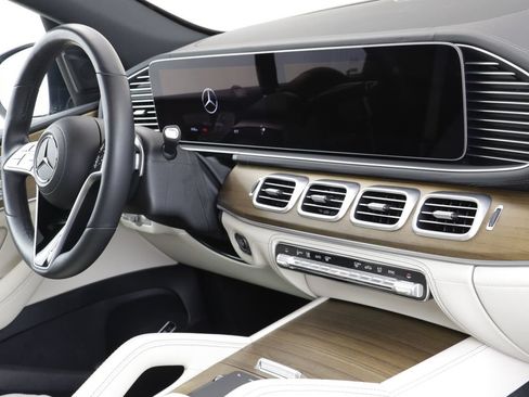 Used 2024 Mercedes-Benz GLE 450 4MATIC image 23