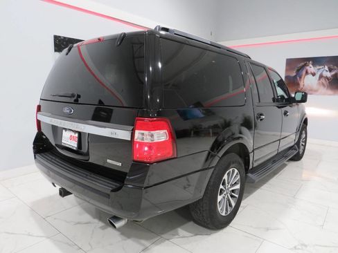 Used 2016 Ford Expedition EL XLT image 4