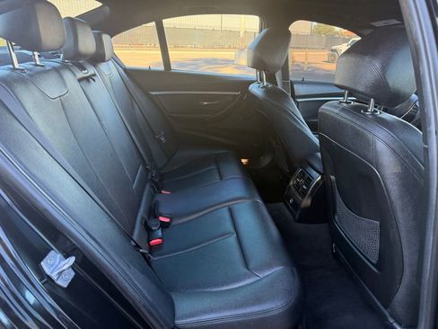 Used 2018 BMW 330i Sedan w/ Convenience Package image 15