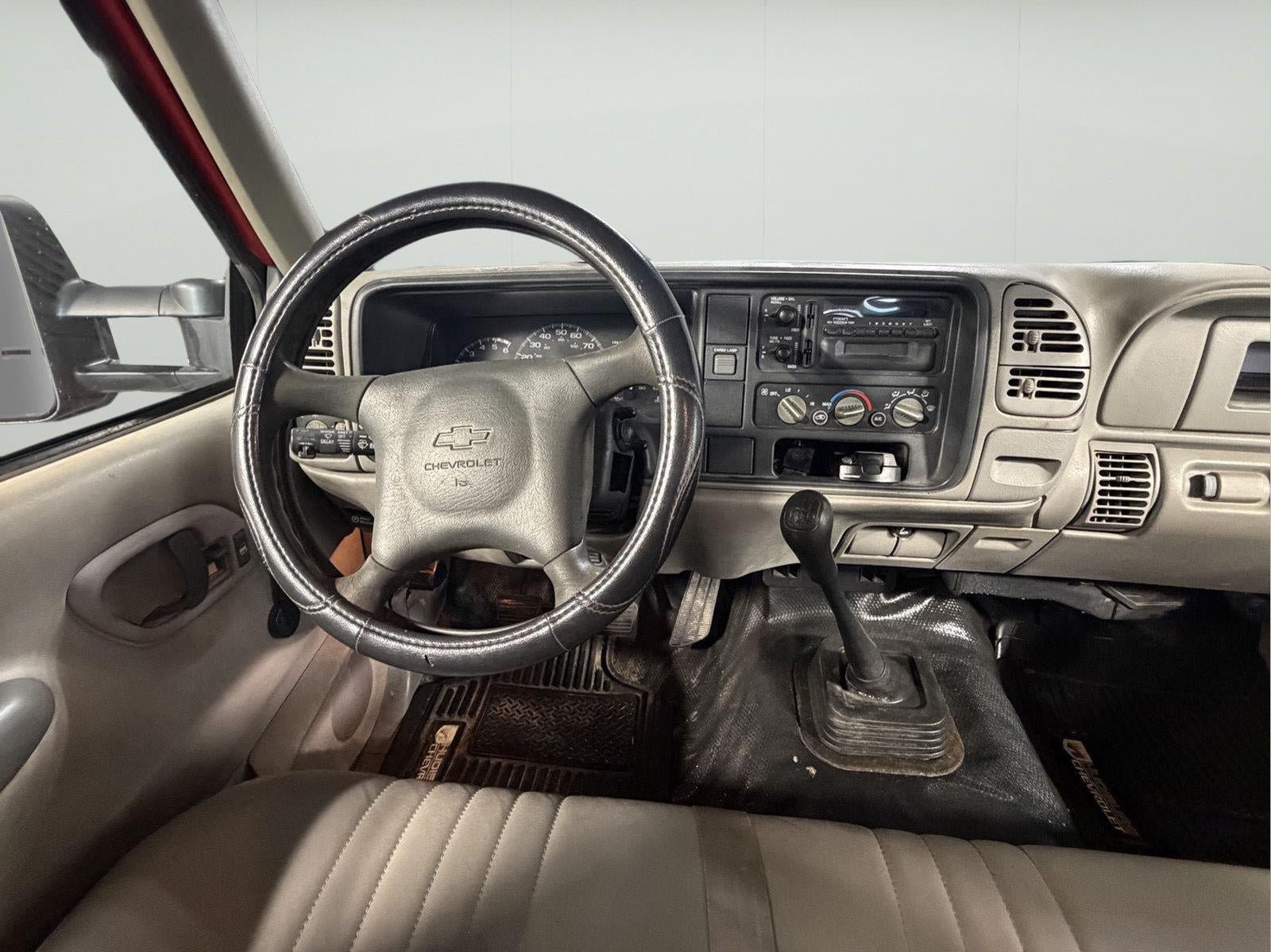 Used 2000 Chevrolet Silverado 3500 2WD Crew Cab image 9